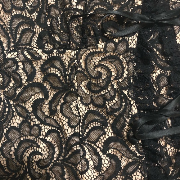Nanette Lepore Black Lace Top - Picture 4 of 6
